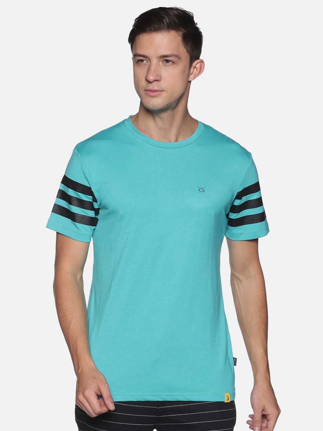 

Campus Sutra Men Blue & Black Cotton T-shirt