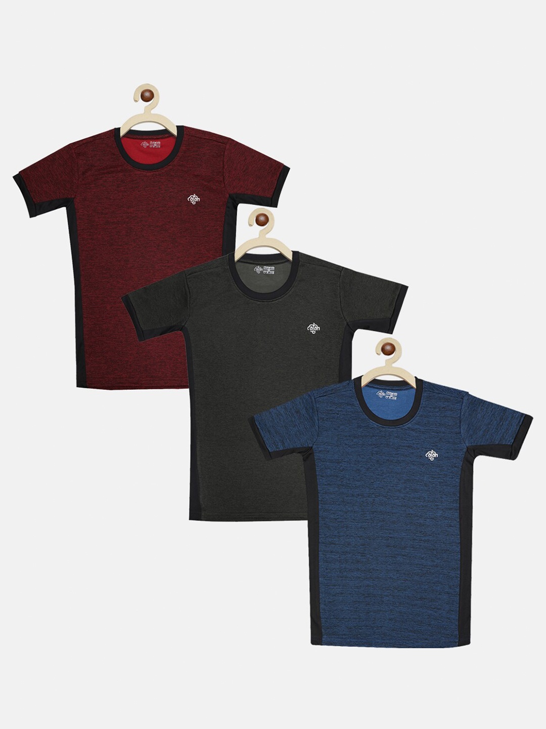 

CHIMPRALA Boys Multi 3 Applique T-shirt