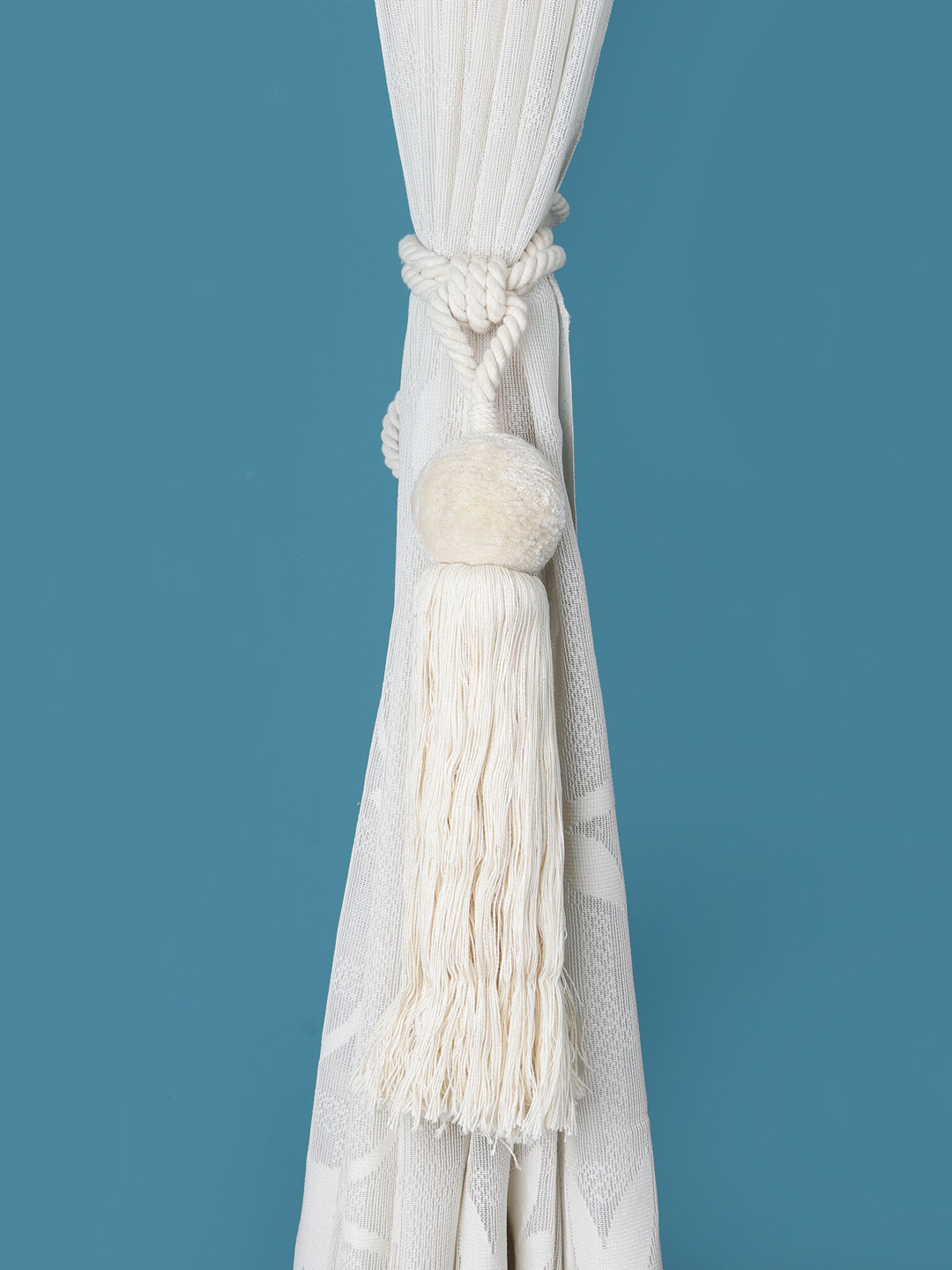 

The Decor Mart Set Of 2 White Tasselled Curtain Tie-Backs