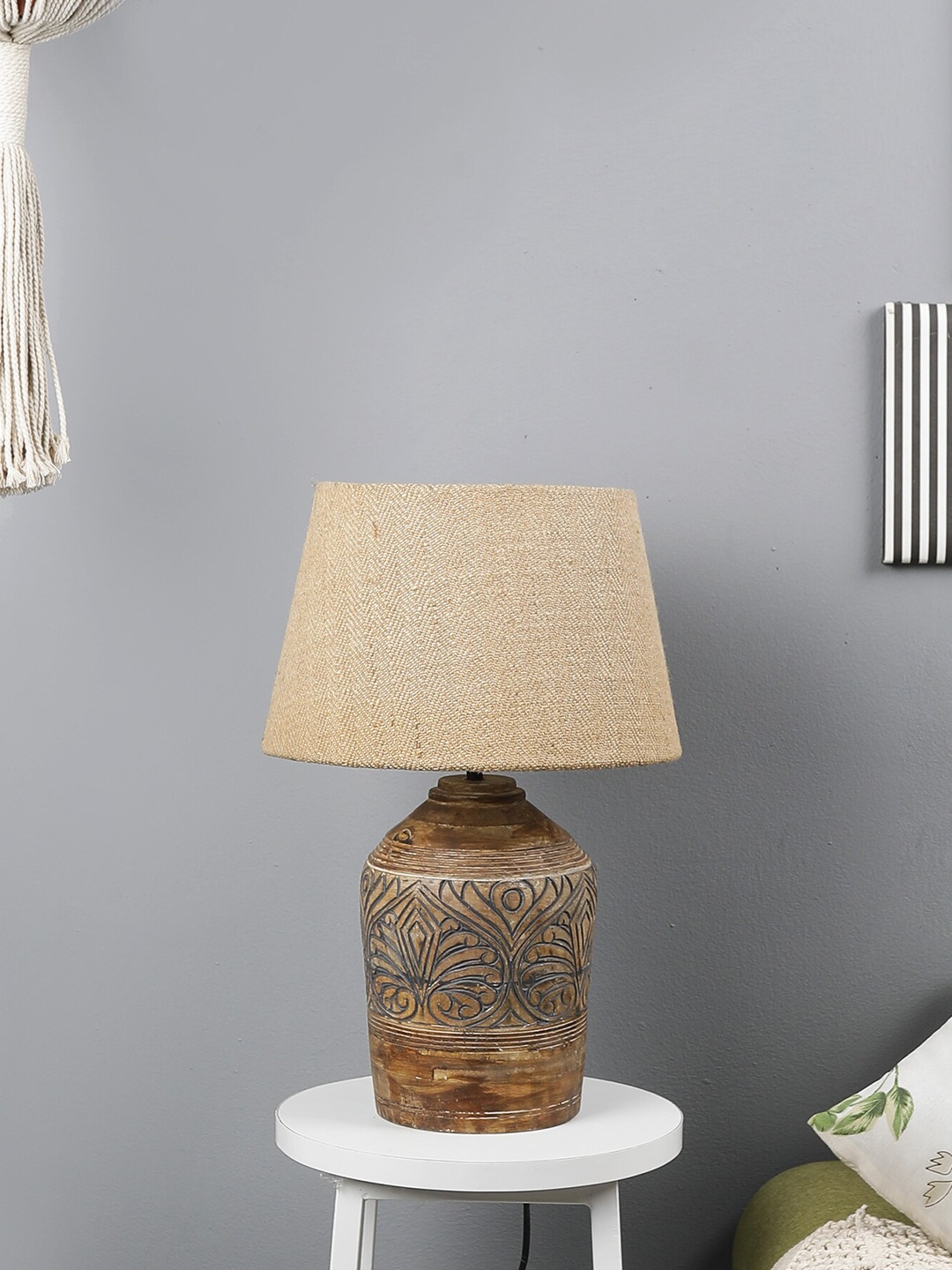 

The Decor Mart Brown Classic Country Bedside Standard Table Lamp