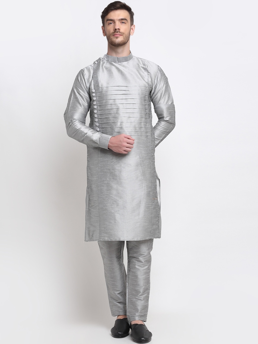 

Benstoke Men Silver-Toned Kurta with Pyjamas