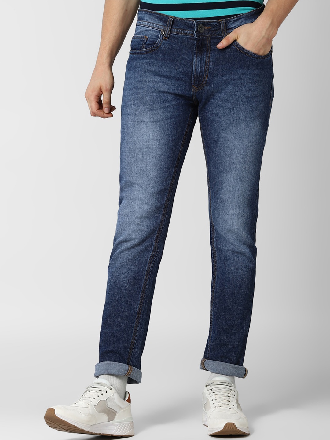 

Peter England Casuals Men Blue Heavy Fade Jeans