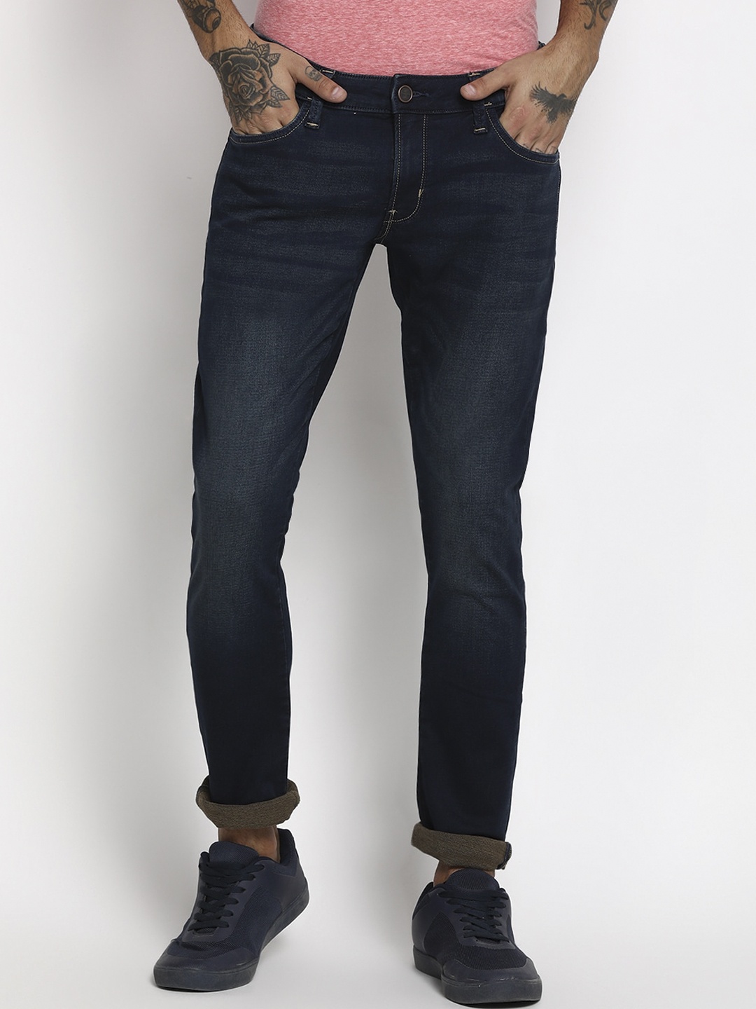 

Wrangler Men Blue Skinny Fit Low-Rise Low Distress Light Fade Jeans