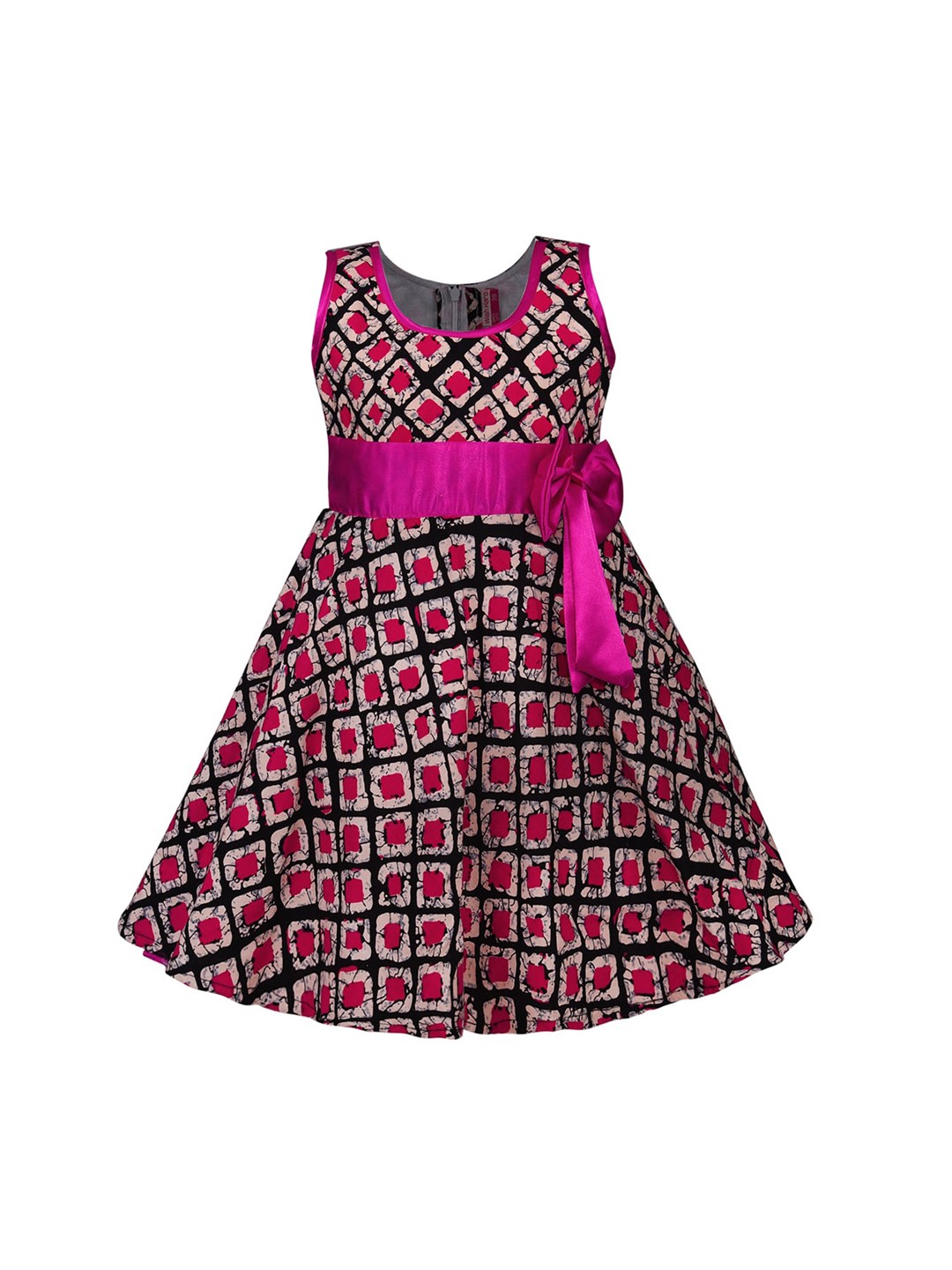 

Wish Karo Black & Pink Geometric Print Dress