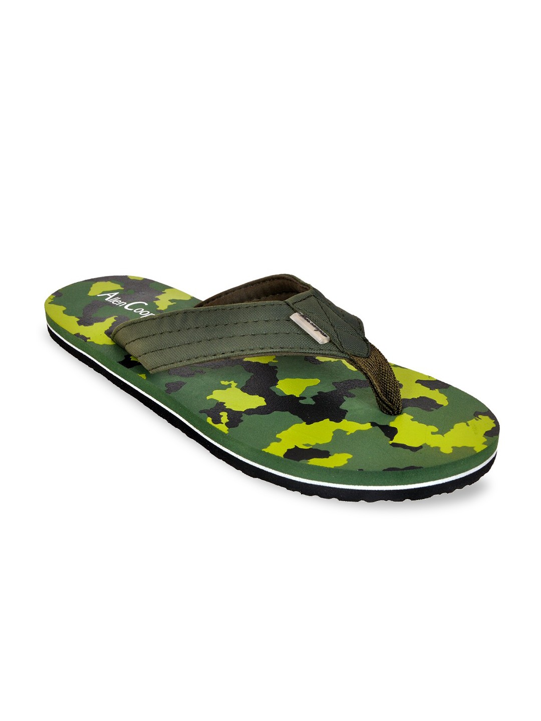 

Allen Cooper Men Green & Black Printed Slip-On
