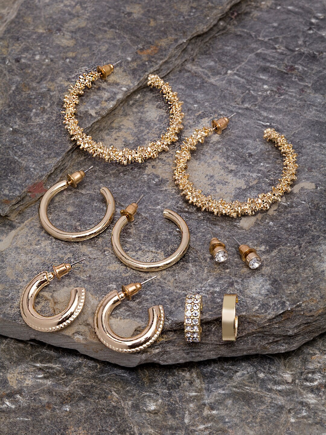 

VOGUE PANASH Set of 6 Gold-Toned Circular Half Hoop Earrings