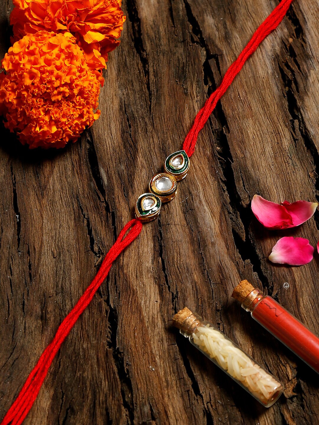 

Ruby Raang Kundan Rakhi Gift Box, Red
