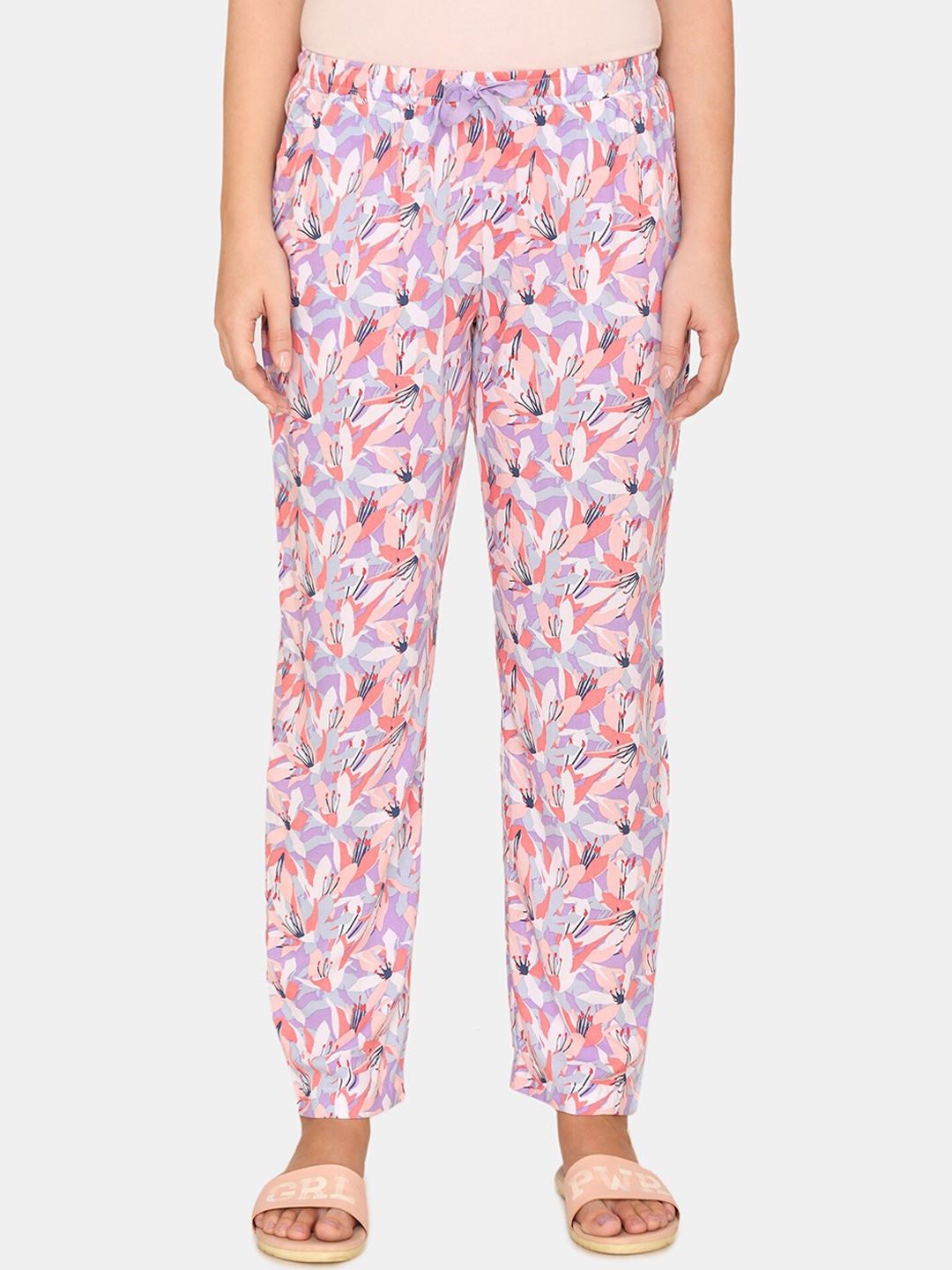 

Zivame Women Purple Floral Lounge Pants