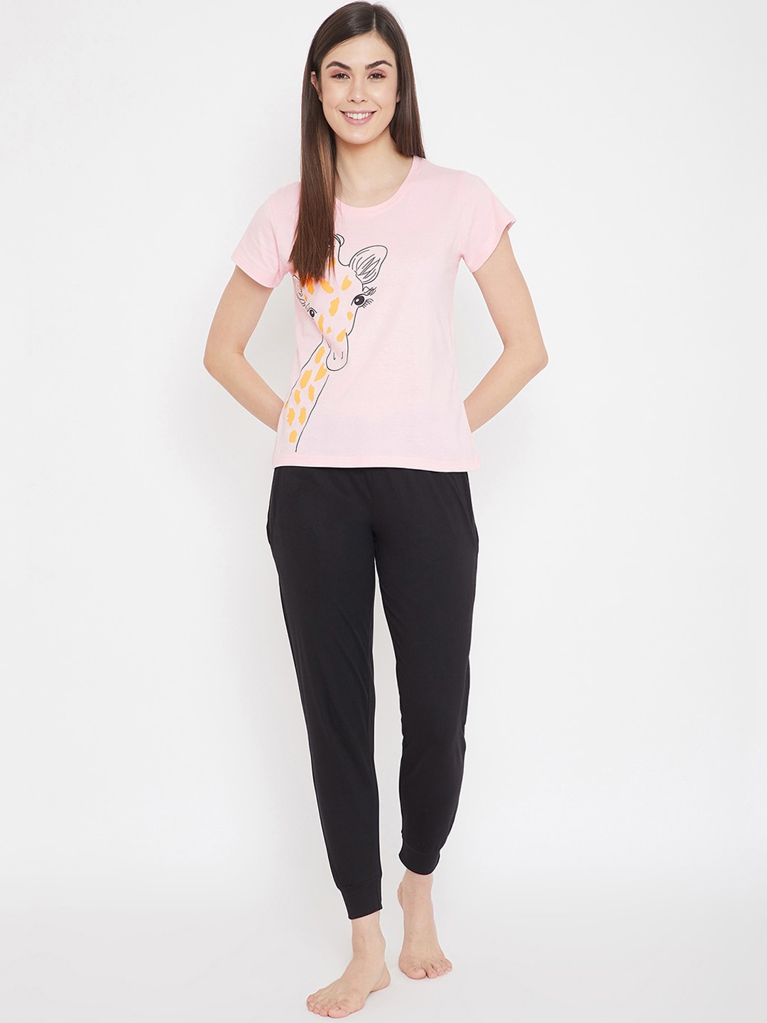 

Clovia Women Giraffe Print Pure Cotton Night Suit, Pink