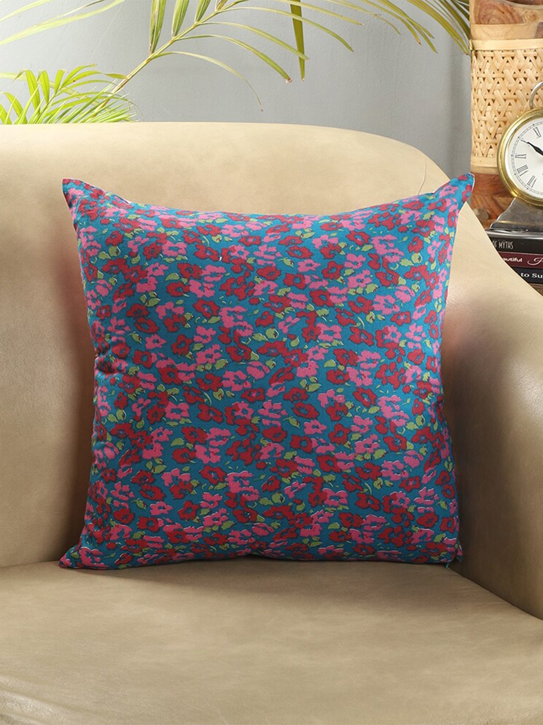 

The Decor Mart Violet & Pink Square Cushion Covers