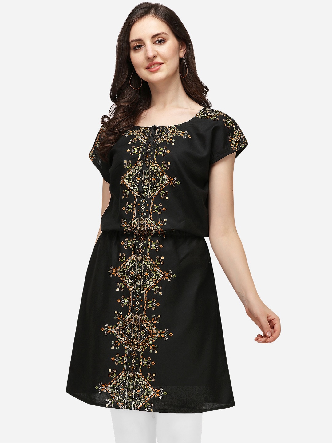 

OM SAI LATEST CREATION Women Black Geometric Printed A-Line Kurta