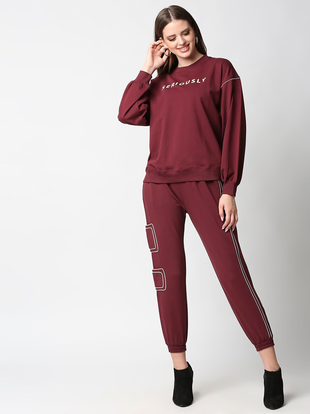 

ANWAIND Women Maroon & White Top with Trousers