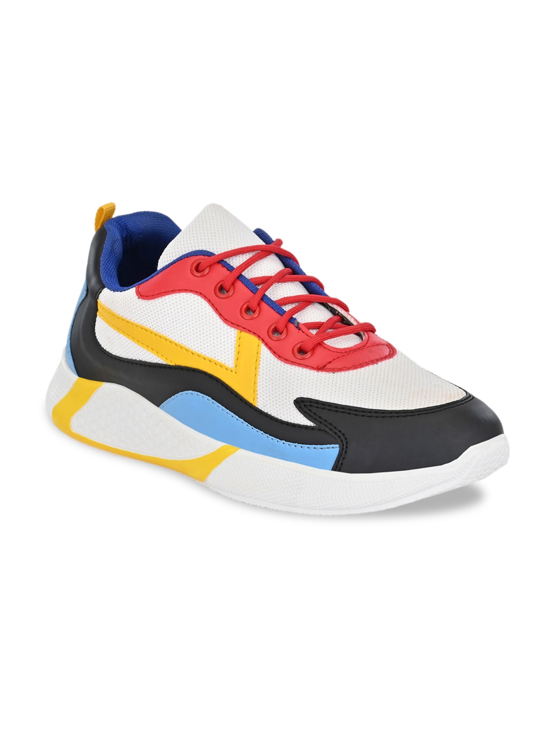 

BUCIK Men White & Black Colourblocked Sneakers