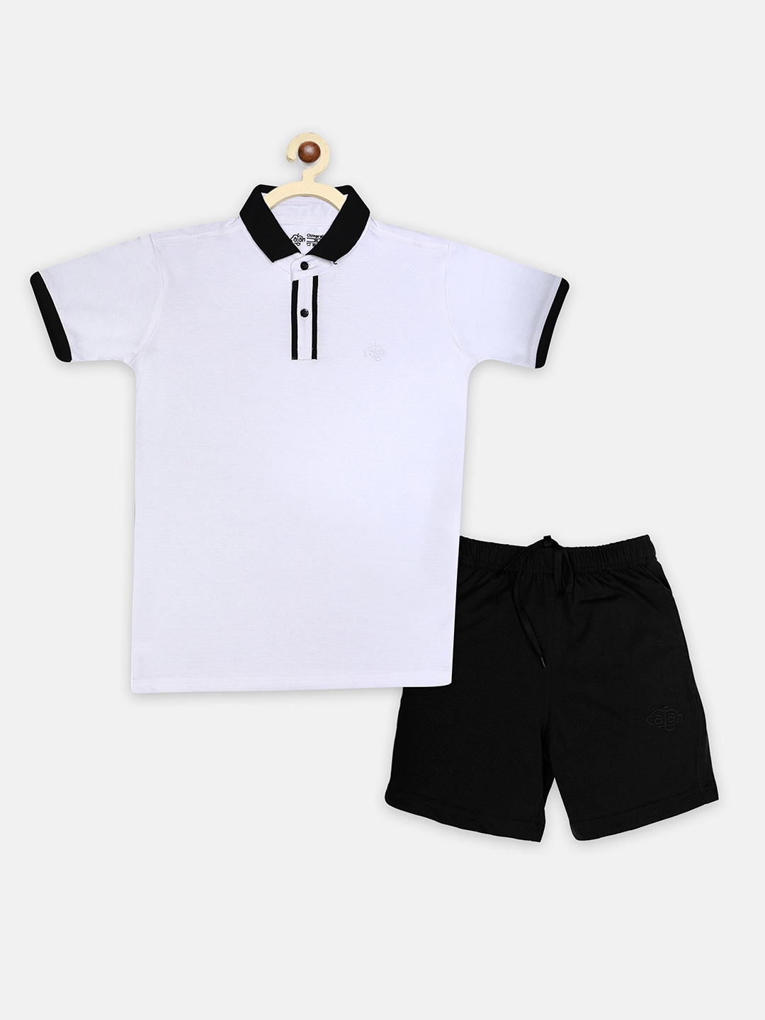 

CHIMPRALA Boys White & Black T-shirt with Shorts