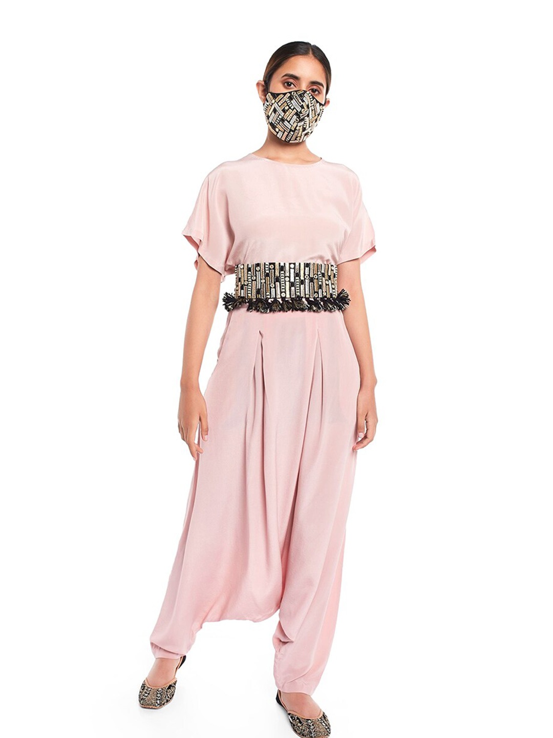

PS PRET BY PAYAL SINGHAL Women Pink Silk Top & Dhoti Pants With Mask & Belt
