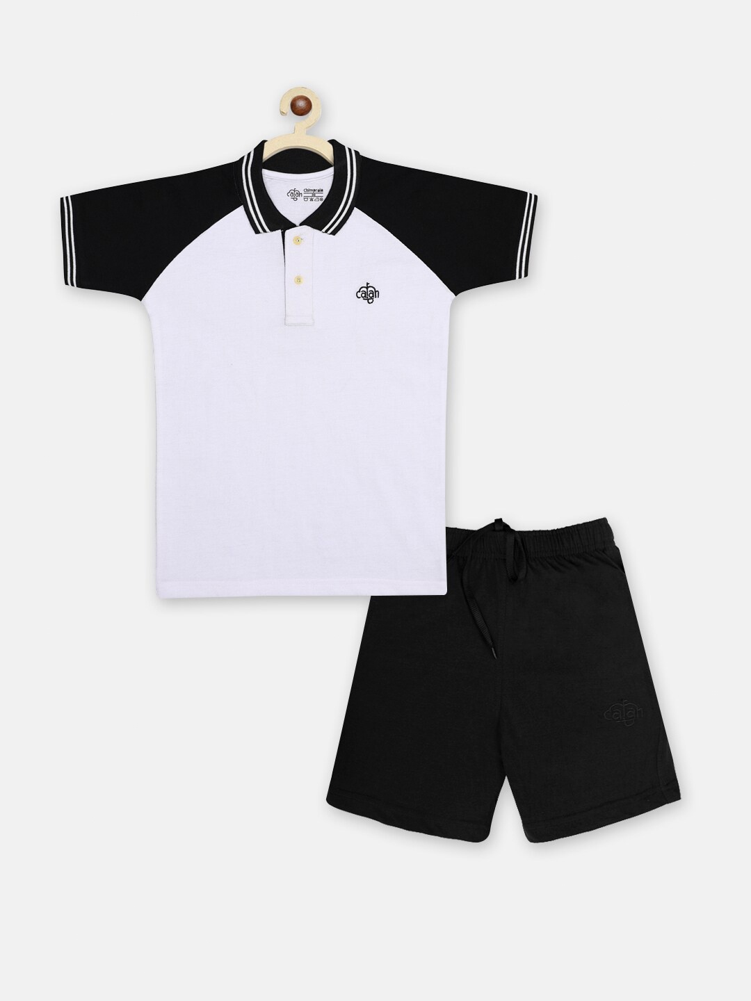 CHIMPRALA Boys White & Black Colourblocked T-shirt with Shorts