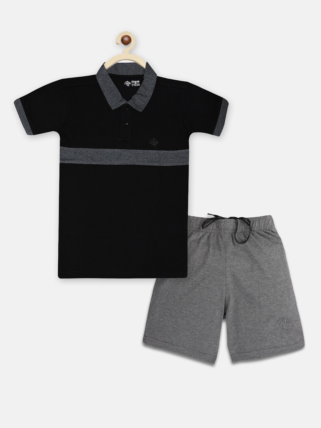 

CHIMPRALA Boys Black & Charcoal Colourblocked T-shirt with Shorts