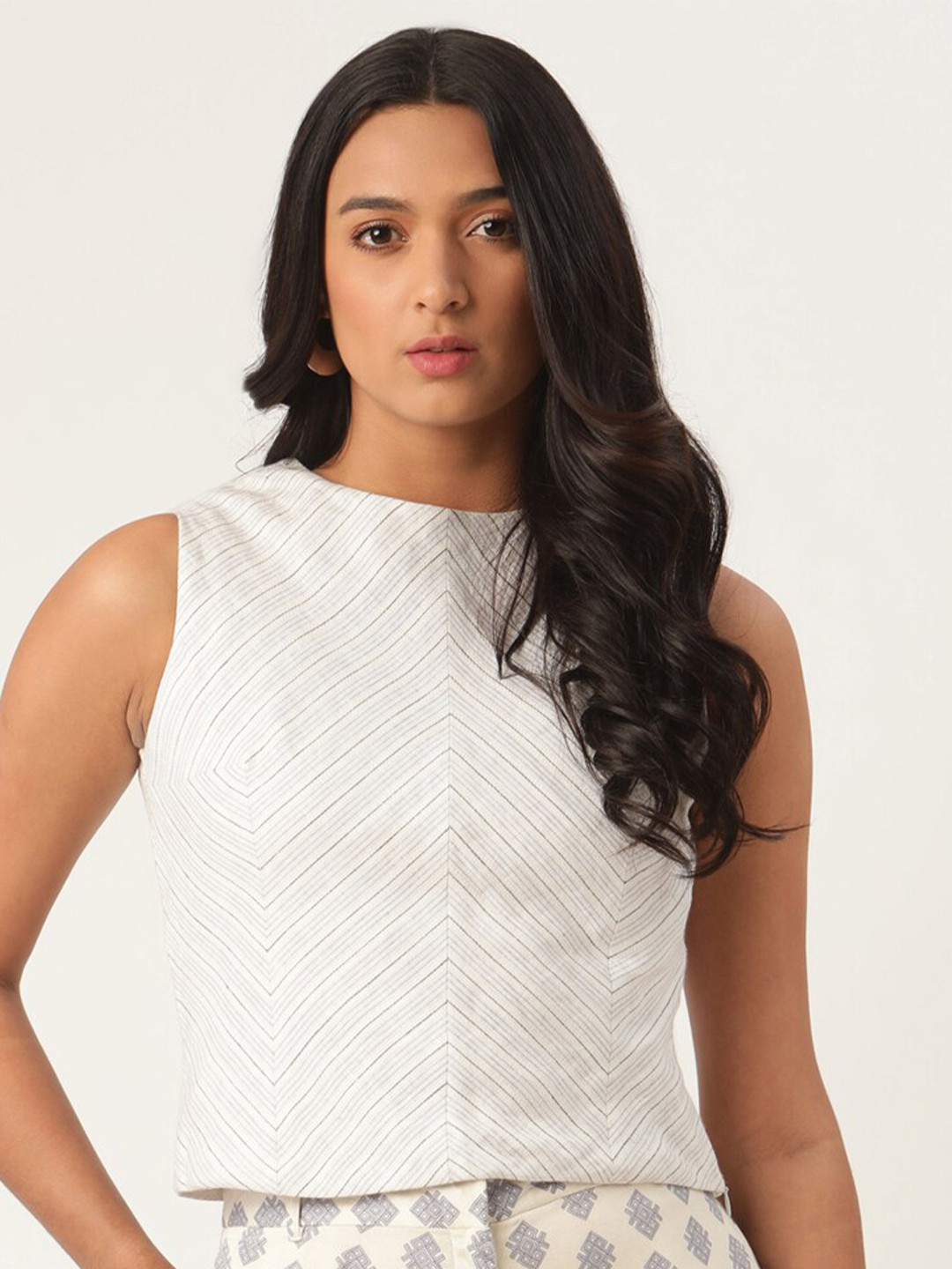 

ROOTED Women White Linen Striped Regular Crop Top