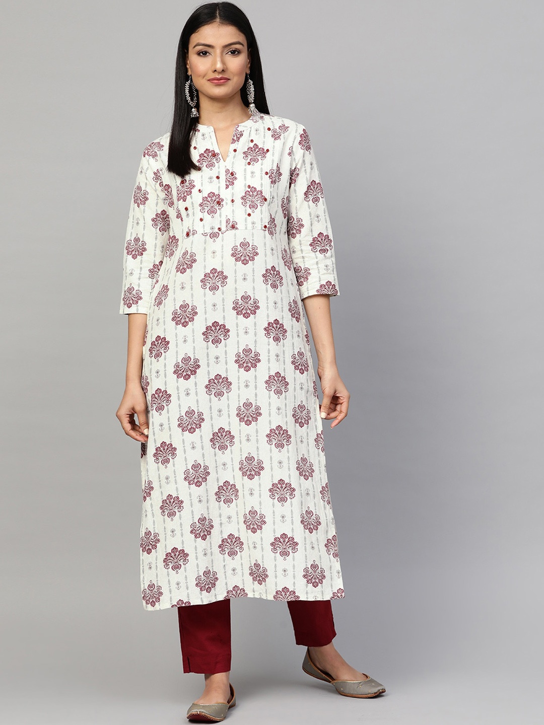 

Sringam Women Off White Floral Printed Cotton Kurta