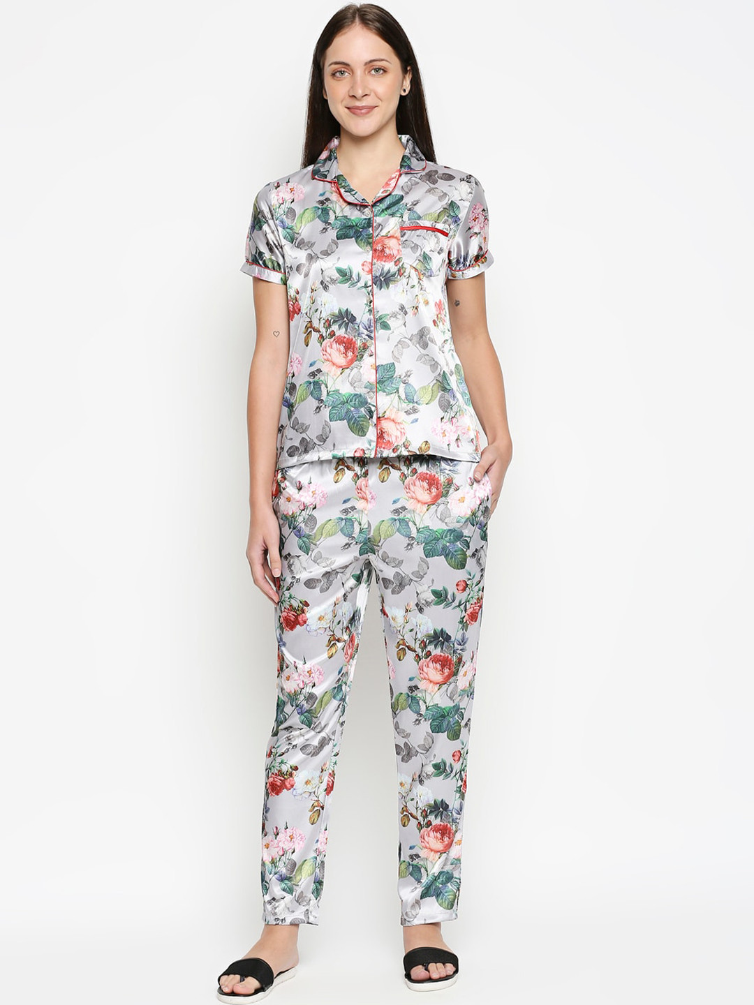 

XIN Women Grey & Red Printed Night suit