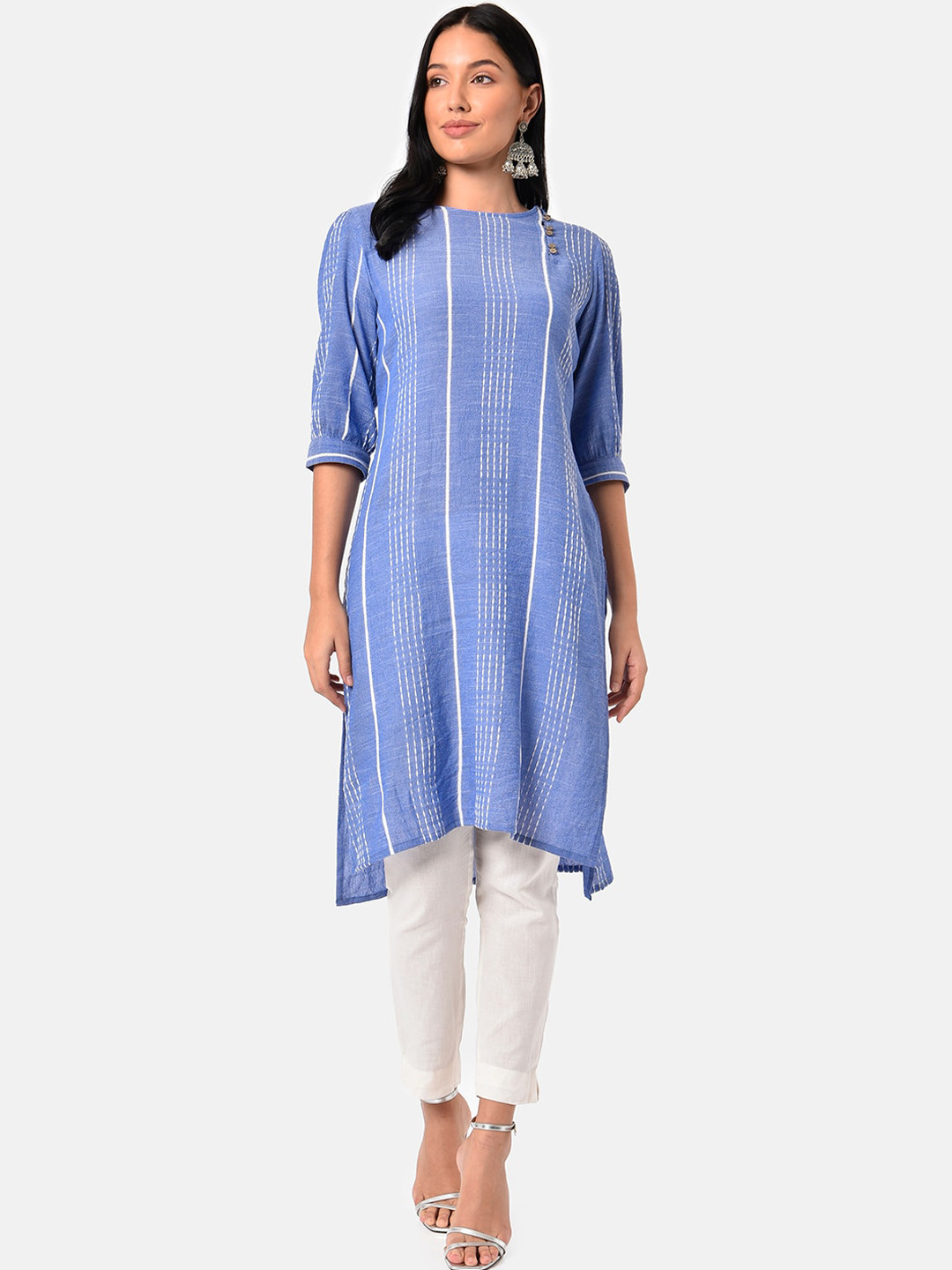 

Saaki Women Blue Geometric Printed Kurta