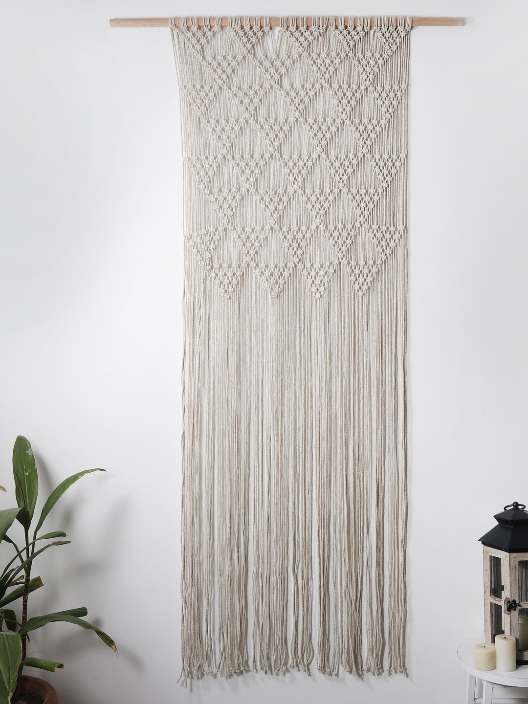 

The Decor Mart Off White Macrame Geometric Pattern Wall Hanging