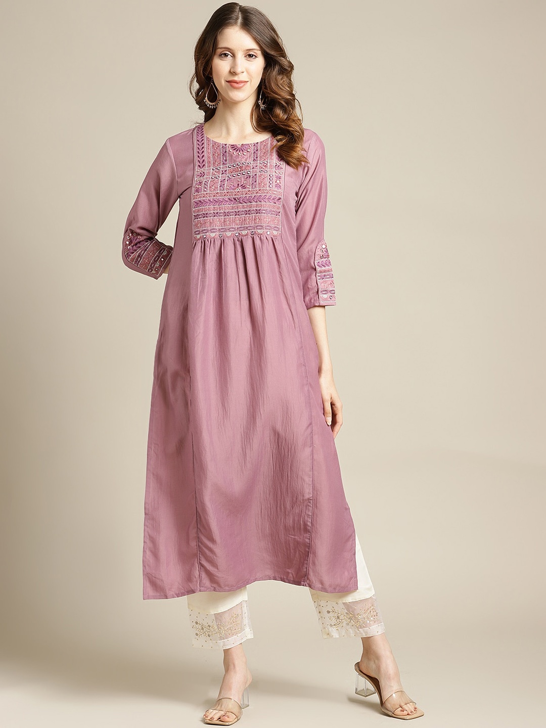 

Varanga Women Mauve Geometric Yoke Design Kurta
