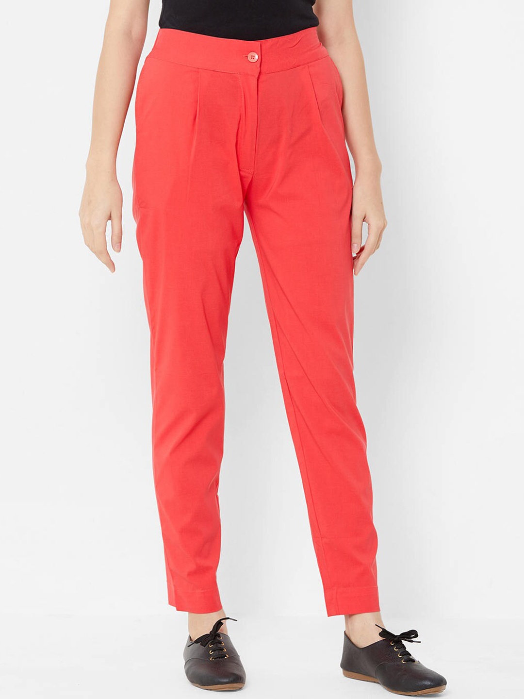 

ZOLA Women Peach Straight Fit Pleated Regular Trousers