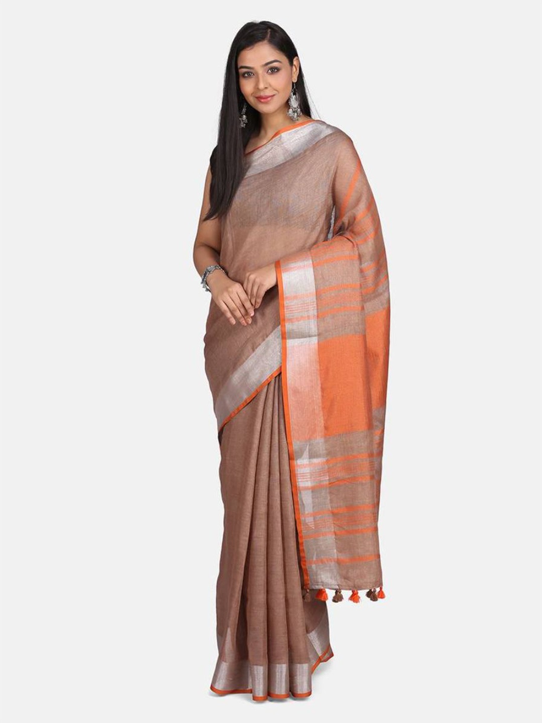 

Mirraw Grey & Orange Zari Linen Blend Hand Woven Saree