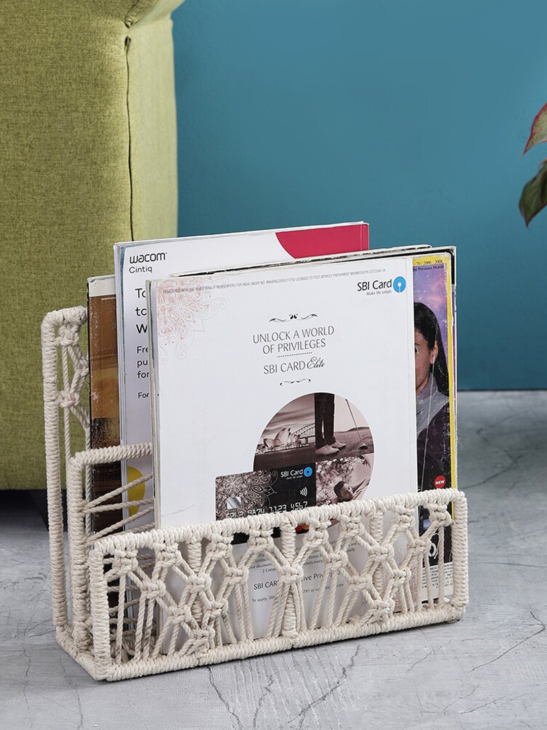 

The Decor Mart White Self Design Handcrafted Knotted Macrame Frame Magazine Holder