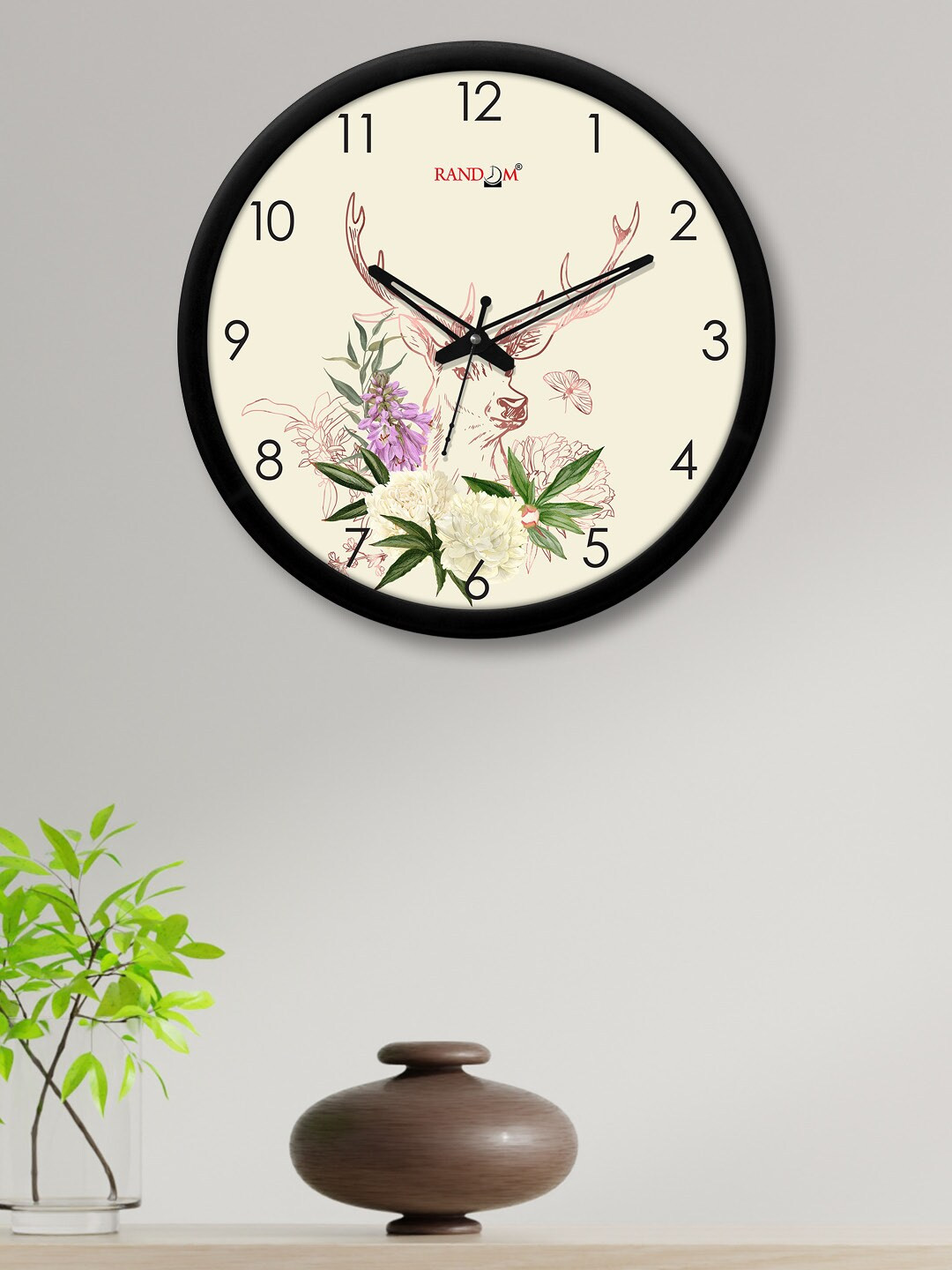 

RANDOM Cream & Black Printed 30 cm Analogue Contemporary Wall Clock