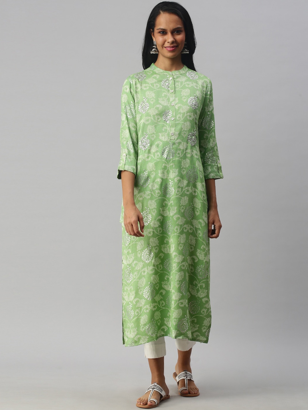 

Soch Women Green & White Floral Printed Pathani Kurta