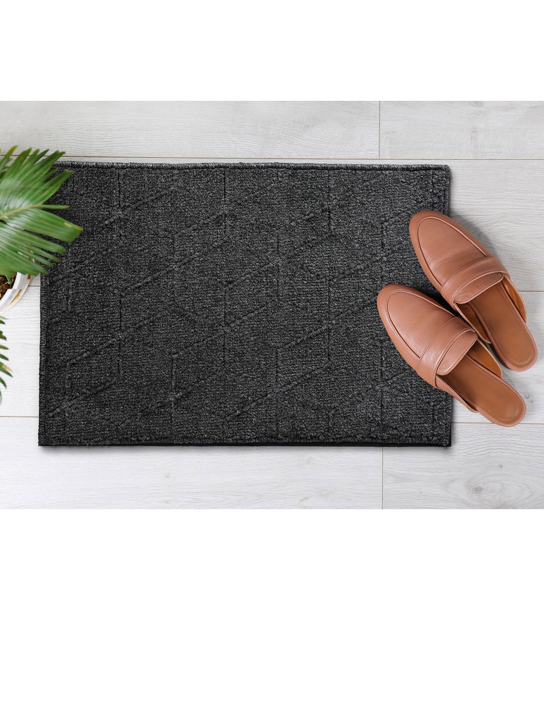 

Saral Home Black Solid Cotton Anti-Skid Doormats