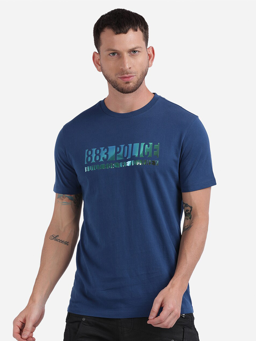 

883 Police Men Navy Blue & Green Typography Printed T-shirt