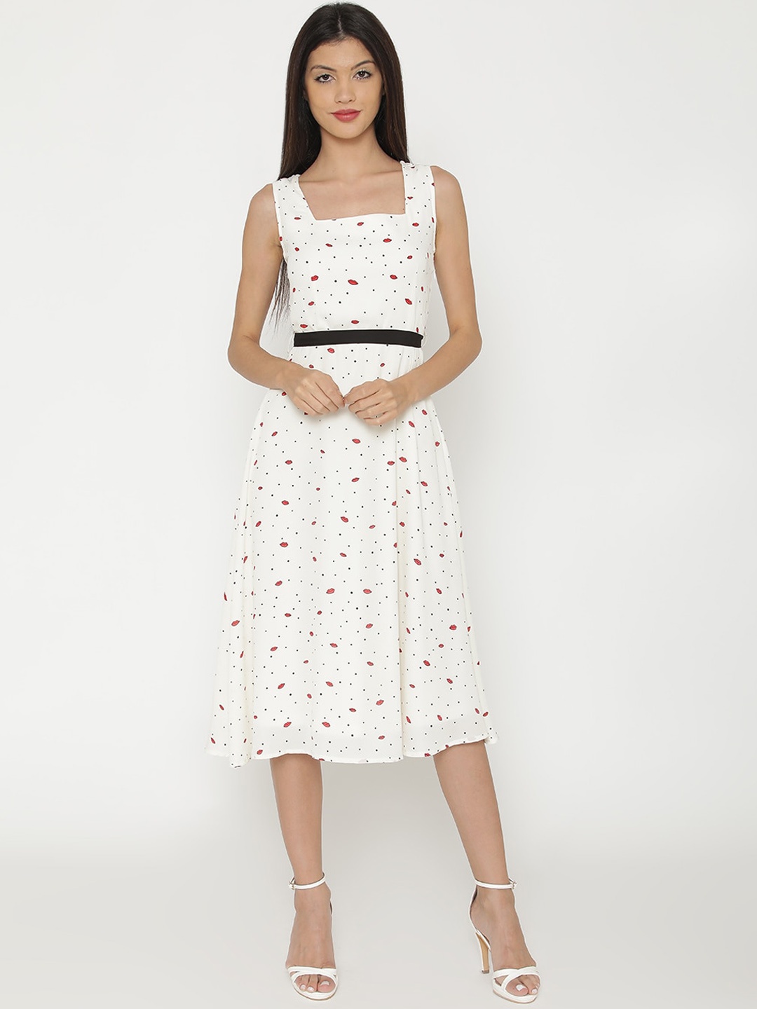 

Yaadleen Off White Midi Dress