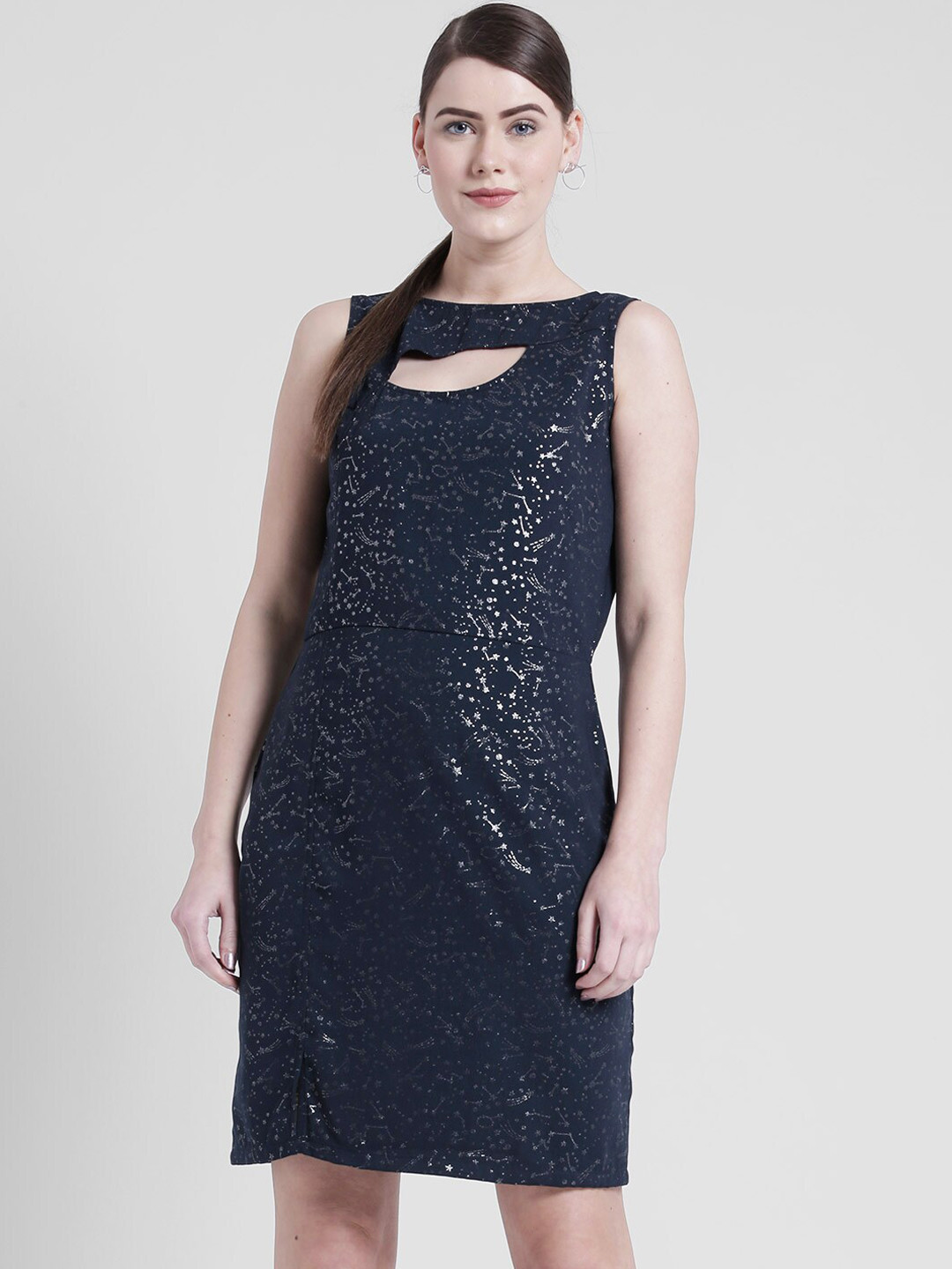 

Yaadleen Blue Georgette Sheath Dress