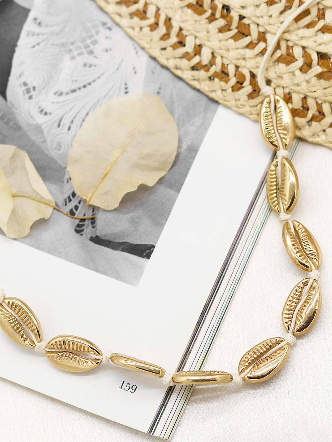 

JOKER & WITCH Gold-Toned Regal Mixed Shell Necklace