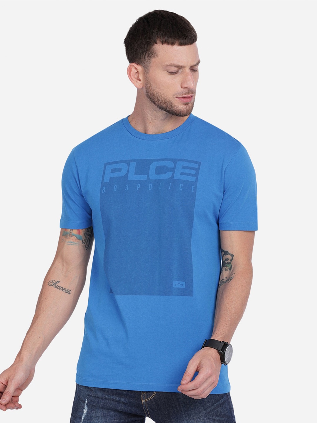

883 Police Men Blue Typography Colourblocked T-shirt