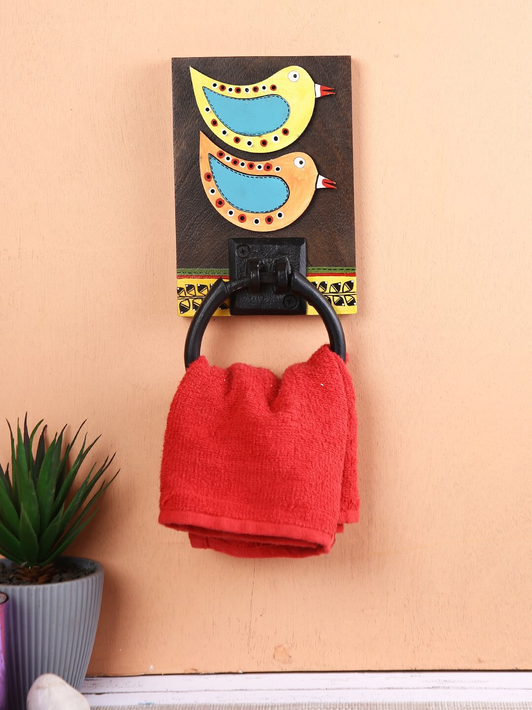 

Aapno Rajasthan Brown & Yellow Mango Wood Towel Holder