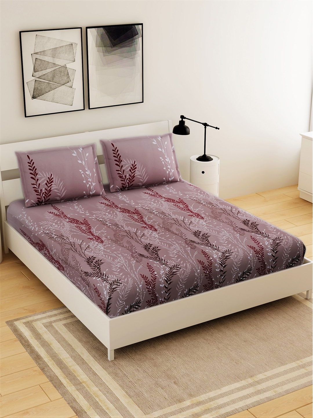 

Salona Bichona Mauve Floral 120 TC Cotton Queen Bedsheet with 2 Pillow Covers