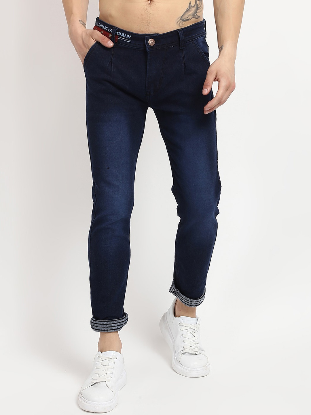 

V2 Value & Variety Men Blue Clean Look Mid Rise Light Fade Jeans