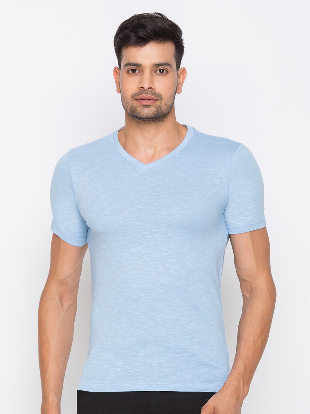 

Globus Men Blue V-Neck Slim Fit T-shirt