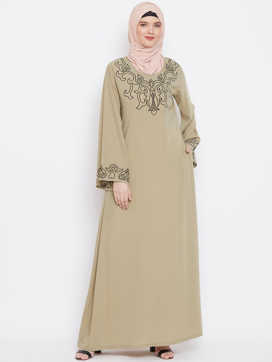 

MOMIN LIBAS Women Beige Embroidered Burqa