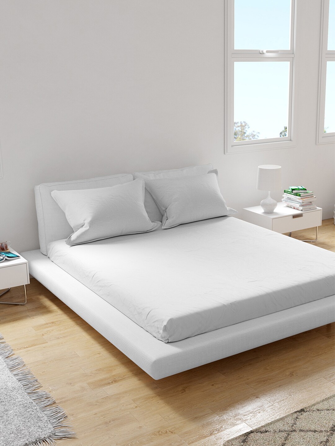 Himeya White 200 TC King Sustainable Bedsheet with 2 Pillow Covers