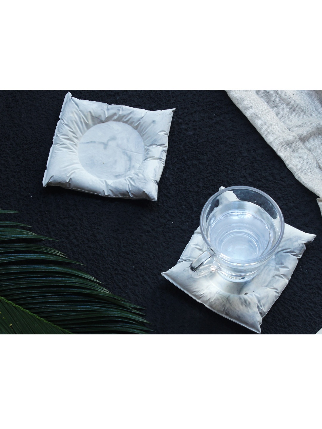 

THOA Set Of 2 White & Charcoal Grey Concrete Cushion Coasters