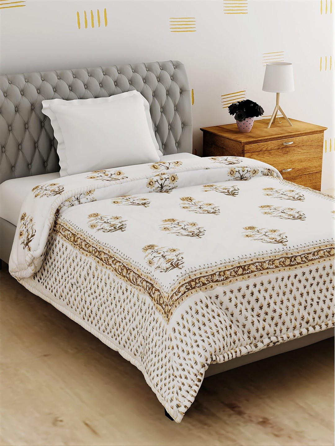 

Salona Bichona White & Brown Floral Mild Winter 120 GSM Single Bed Quilt