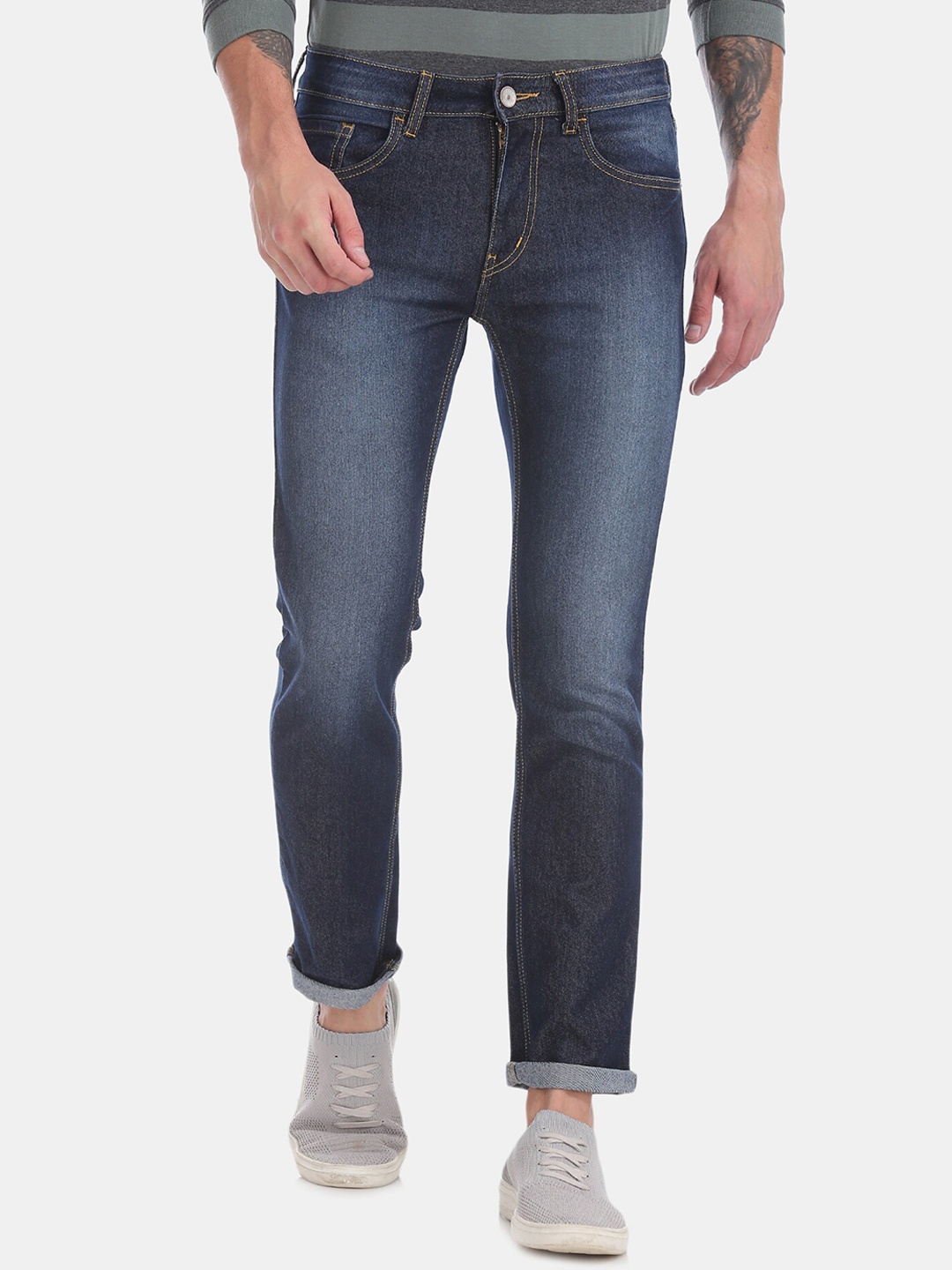 

Newport Men Blue Slim Fit Low-Rise Heavy Fade Jeans