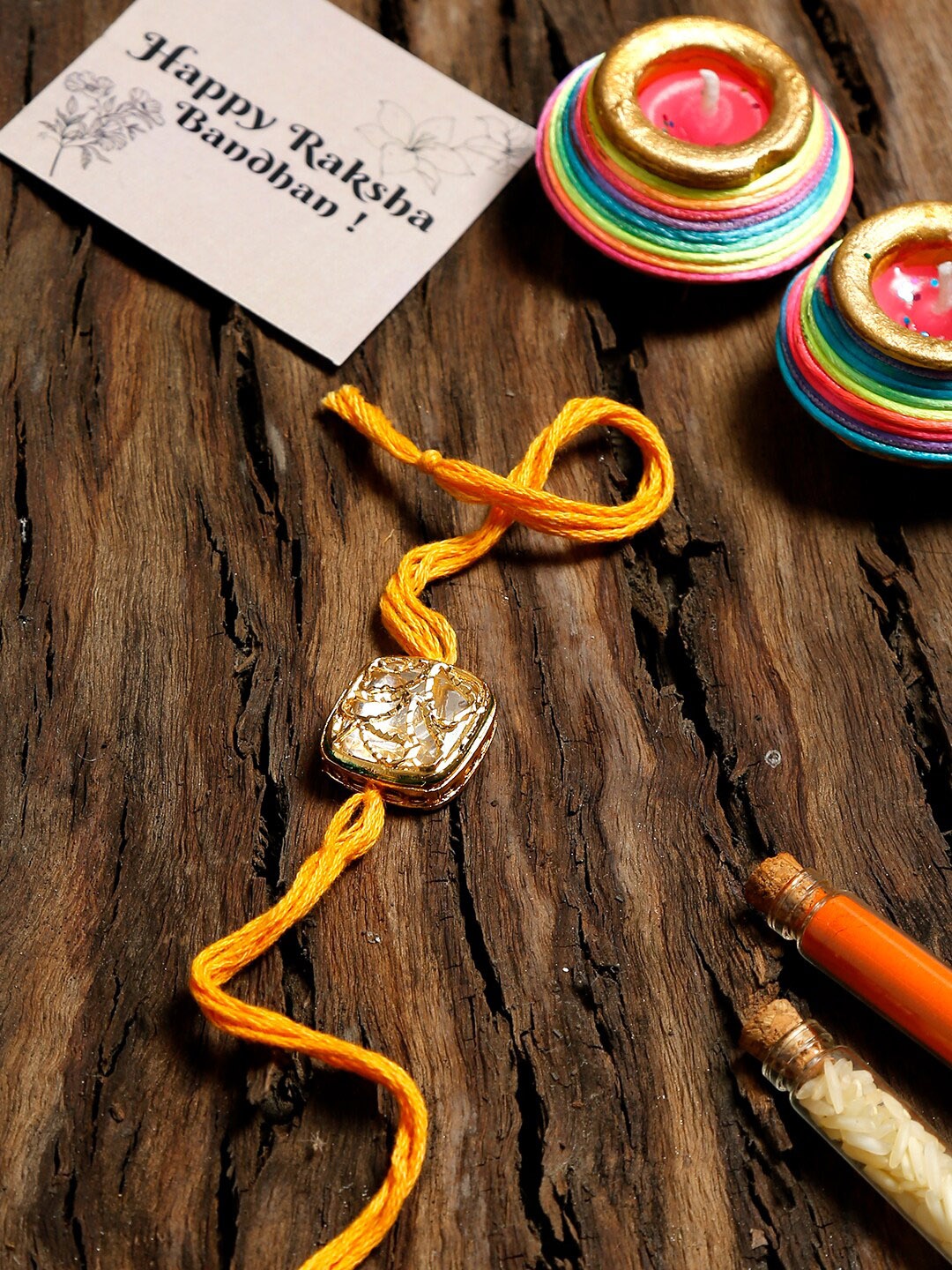 

Ruby Raang Kundan Rakhi Gift Box, Yellow