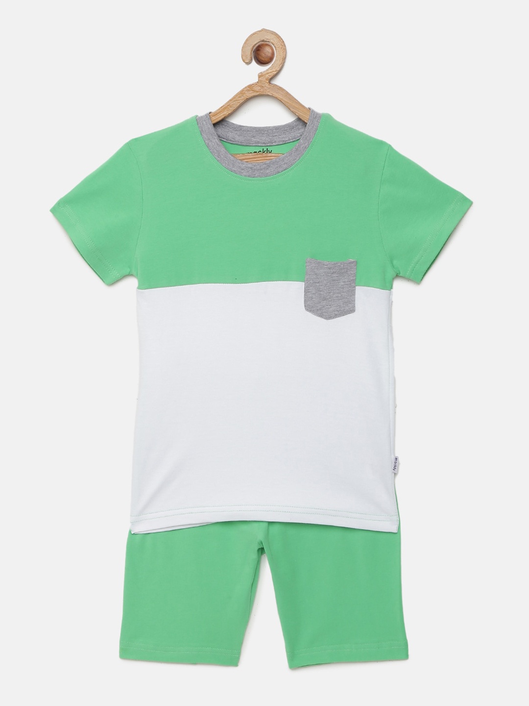 

mackly Boys White & Green Colourblocked Night suit