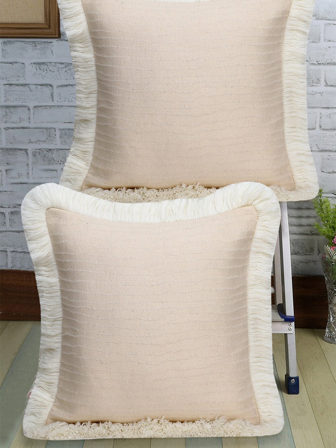 

Mezposh Cream-Coloured Set of 2 Square Cushion Covers